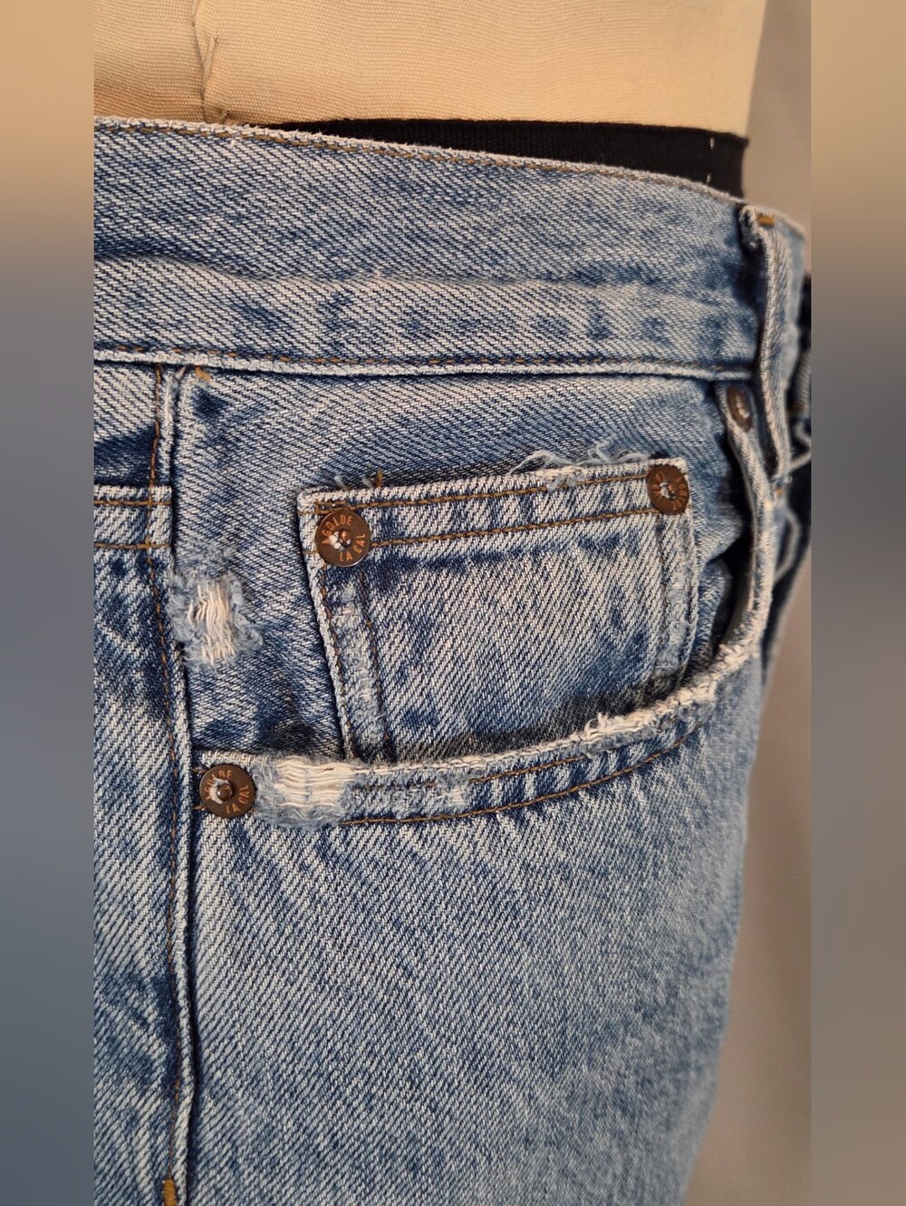 Agolde Classic High-Rise Straight Leg Women’s Jeans - Light Blue - Picture 9 of 15